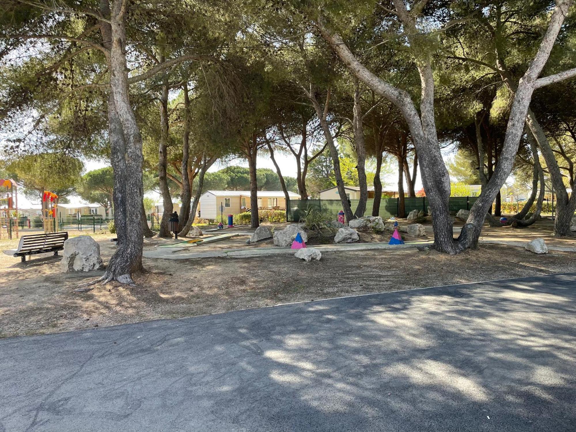 Camping Mobil 55 -8 Personnes *